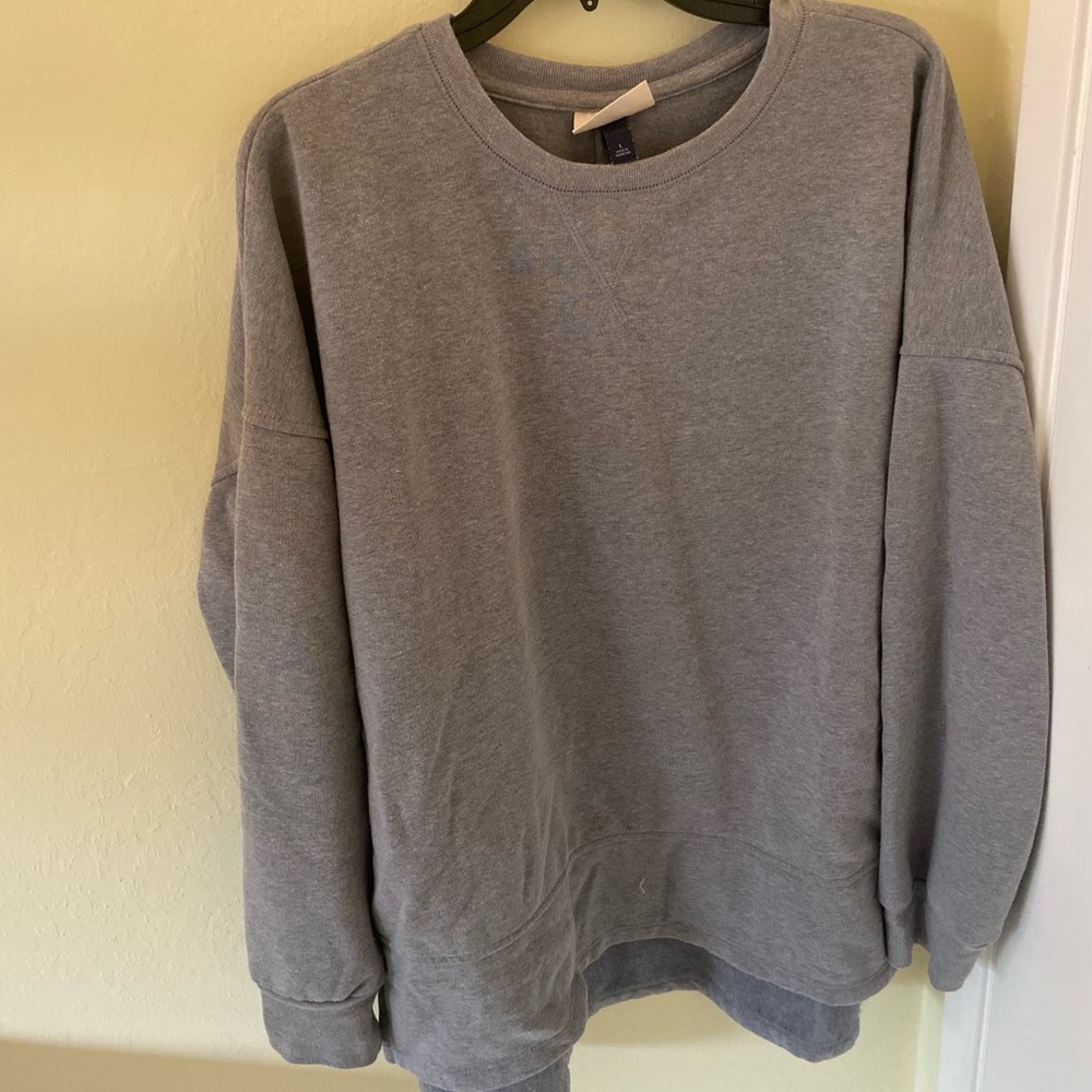 Baby blue long sweatshirt